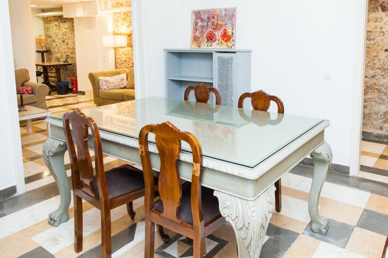 Chic Charming Central Athens Apt. المظهر الخارجي الصورة