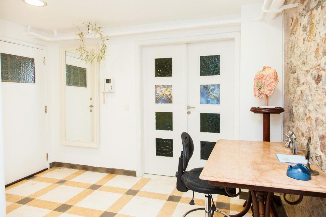 Chic Charming Central Athens Apt. المظهر الخارجي الصورة